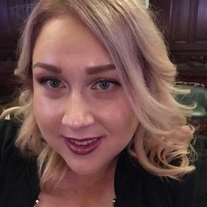 Meet your Posher, Karry